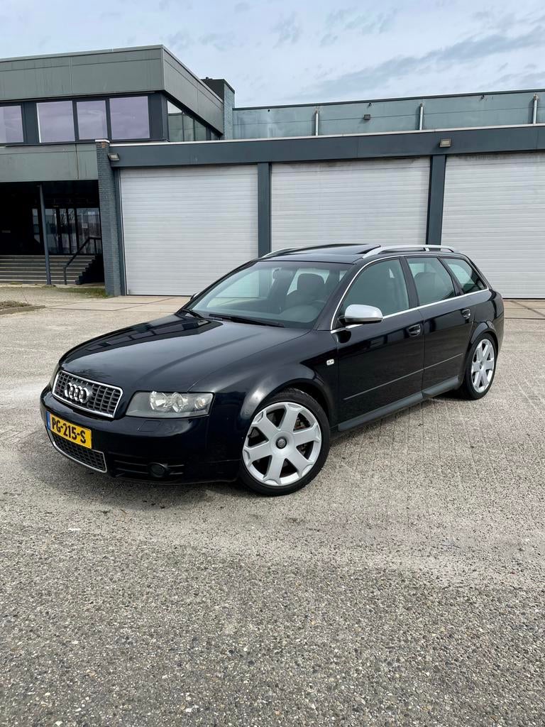 Audi S4 QUATTRO 2004 / 4.2 V8 HANDGESCHAKELD / PANO / RECARO, Auto's, Audi, Zwart, Leder, Particulier, Quattro