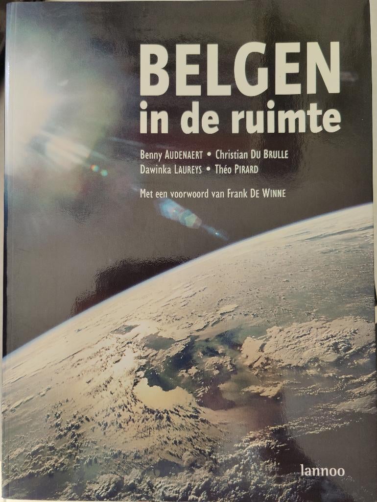 Belgen in de ruimte, Livres, Science, Enlèvement ou Envoi, Diverse auteurs, Comme neuf, Sciences naturelles