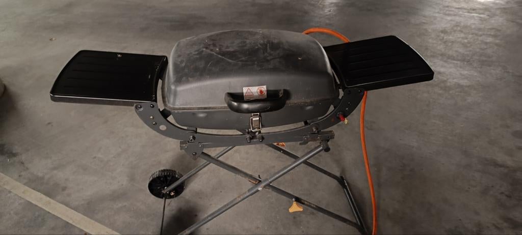 Barbecue te koop, Enlèvement