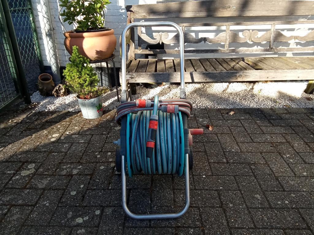 Tuinslang 35 m op haspel + tuinsproeier van het merk Gardena, Ophalen, Gebruikt, Tuinslang