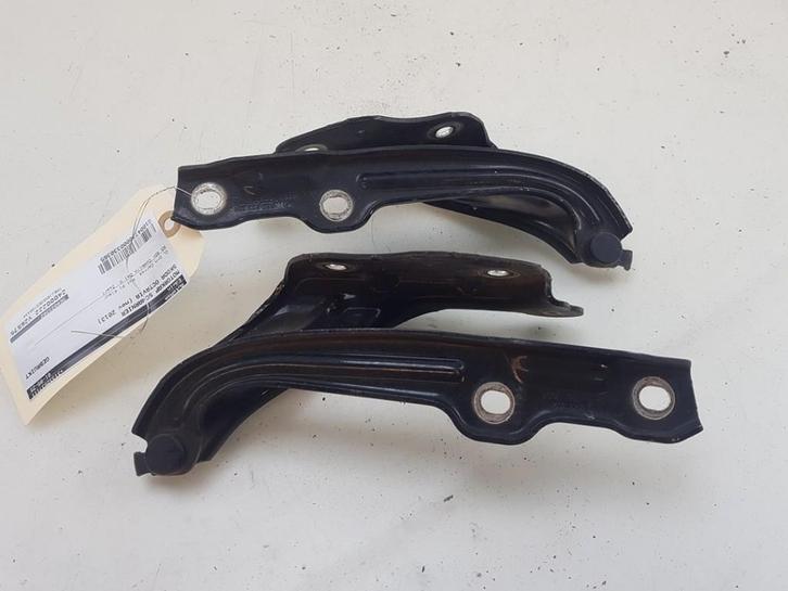 MOTORKAPSCHARNIER Skoda Octavia Combi (5EAC), Auto-onderdelen, Overige Auto-onderdelen, Skoda, Gebruikt