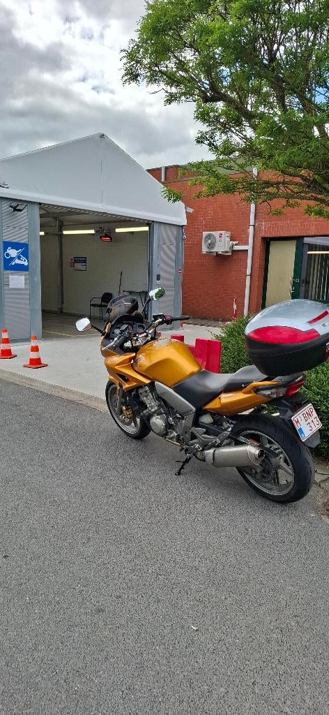 top case givi, Motos, Accessoires | Valises & Sacs, Enlèvement, Utilisé