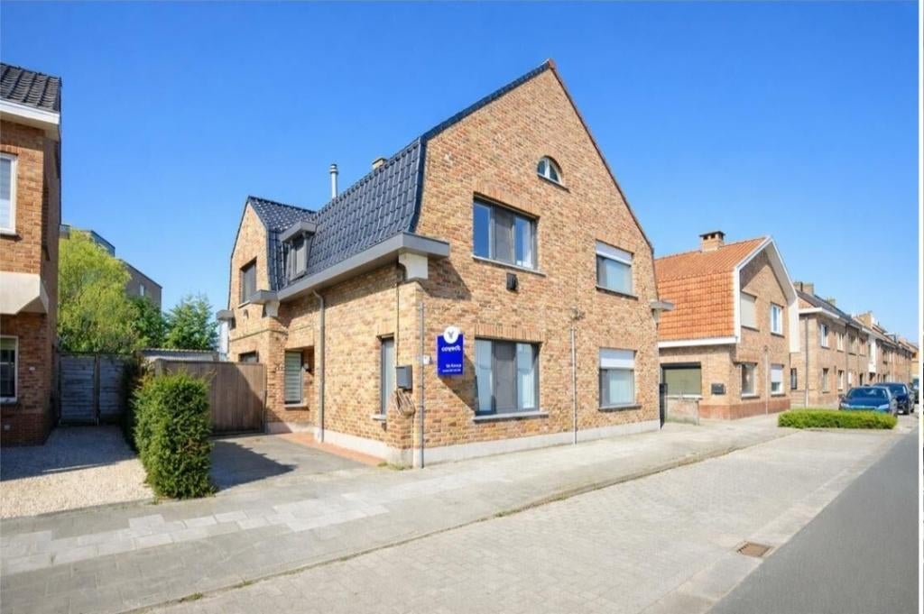 Halfopen bebouwing te Assebroek, Immo, Maisons à vendre, 332 kWh/m²/an, 151 m², Bruges, 3 pièces