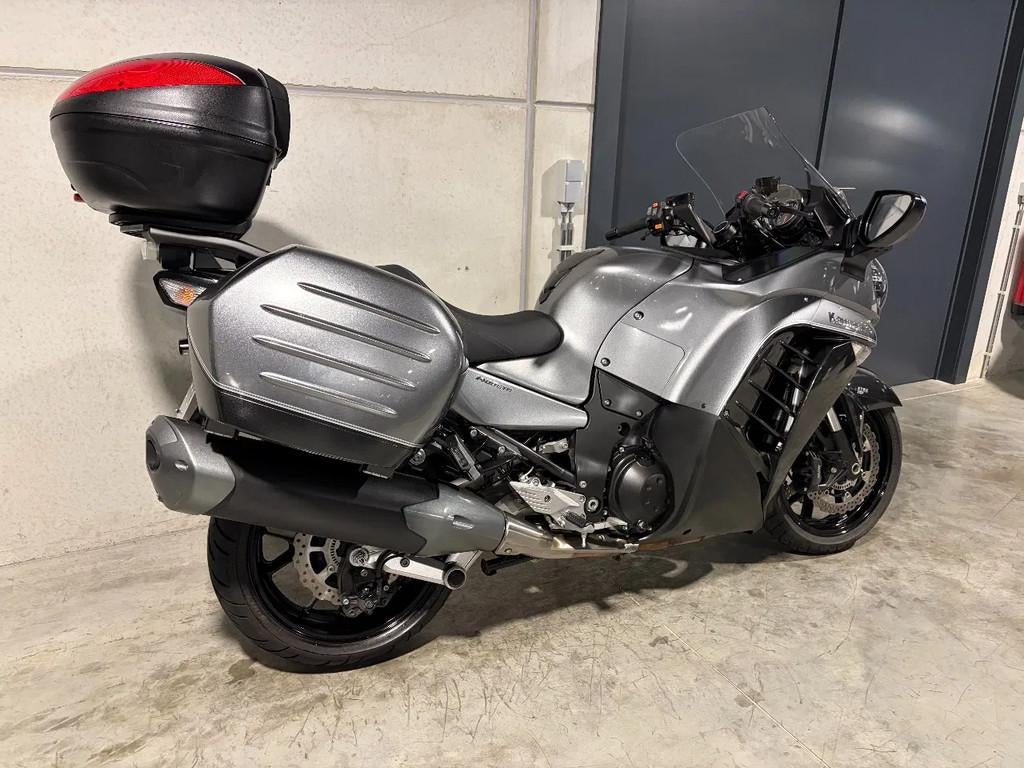 Kawasaki 1400GTR toptouring met topcase (bj 2017), Motoren, Motoren | Kawasaki, Bedrijf, 1400 cc, Meer dan 35 kW, Toermotor