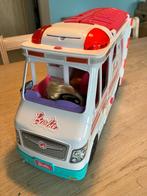 Barbie Ambulance met extra Chelsea in rolstoel, Enfants & Bébés, Jouets | Poupées, Enlèvement, Comme neuf, Barbie