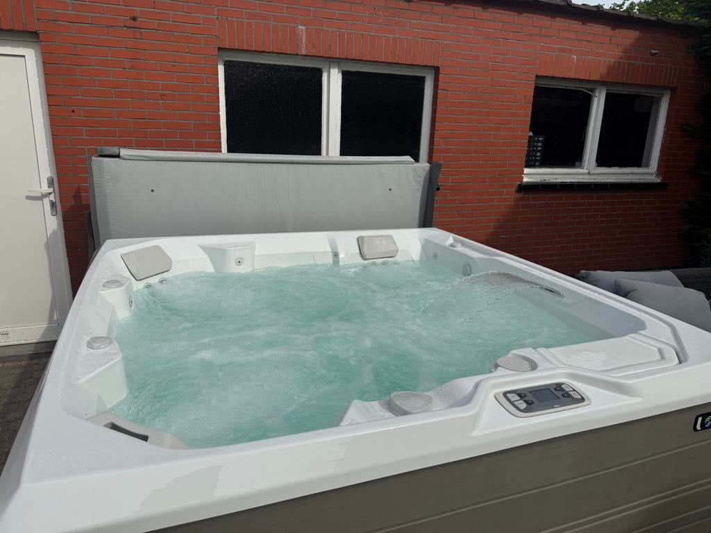 Jacuzzi, Tuin en Terras, Bubbelbaden en Hottubs, Ophalen, Gebruikt, Vast