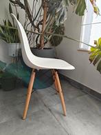 2 Eames stoelen (merkloos), Maison & Meubles, Chaises, Bois, Deux, Enlèvement, Utilisé