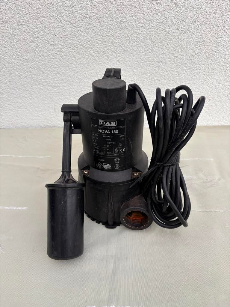 Dompelpomp, Ophalen, Zo goed als nieuw, Dompelpomp