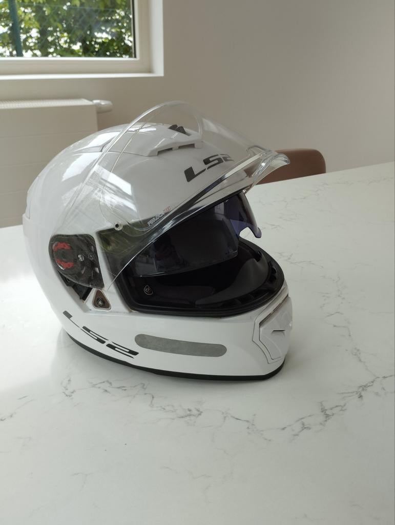 Motorhelm LS2 maat medium, Ophalen