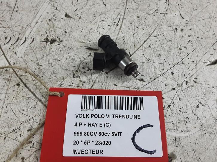 INJECTOR BRANDSTOF Volkswagen Polo VI (AW1) (04C906031G), Auto-onderdelen, Brandstofsystemen, Volkswagen, Gebruikt