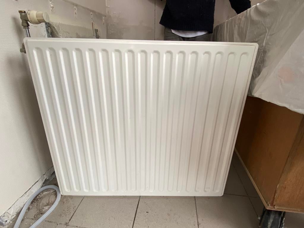 Chauffage met thermostatische kraan, Doe-het-zelf en Bouw, Verwarming en Radiatoren, Ophalen, Zo goed als nieuw