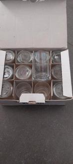 12 verres shot absolut vodka, Collections, Enlèvement ou Envoi