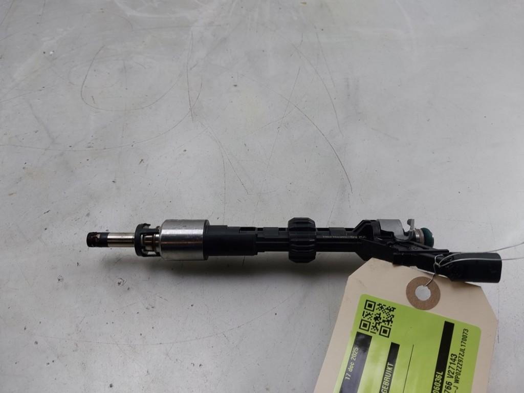 INJECTOR BRANDSTOF Porsche Panamera (971G) (01-2016/12-2023), Robert Bosch AG, Gebruikt, Porsche, Robert-Bosch-Allee 1
74232  Abstatt, DE