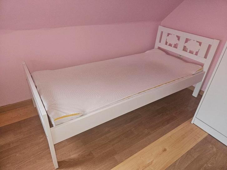 Lit pour enfants IKEA 70x160 cm comme neuf, Enfants & Bébés, Chambre d'enfant | Lits, Sommier à lattes, Matelas