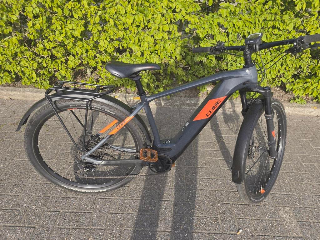 Elektrische fiets Cube, Ophalen