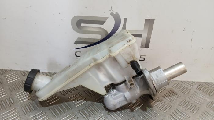 Hoofdremcilinder van een Mercedes B-Klasse, Gebruikt, -, Ophalen of Verzenden, -