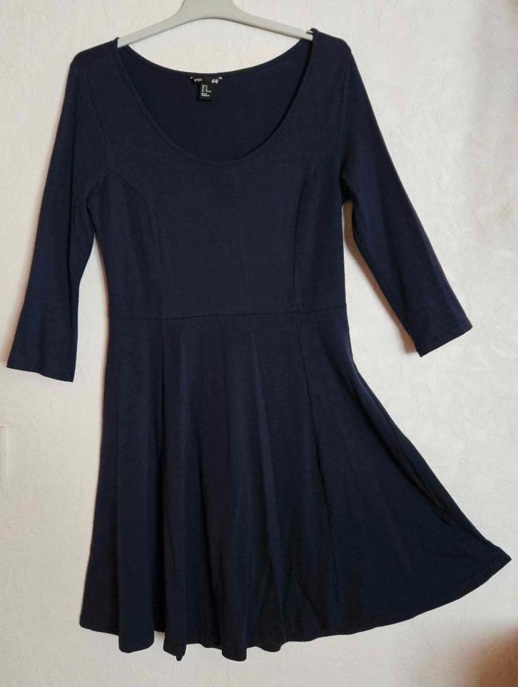 Robe bleue marine H&M taille M, Kleding | Dames, Jurken, Zo goed als nieuw, Maat 38/40 (M), Blauw, Ophalen of Verzenden