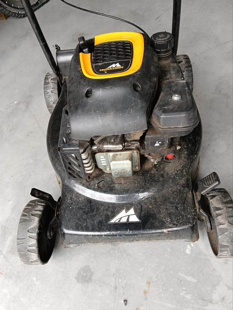 Opmaak of onderdelen grasmaaier op benzine, Ophalen