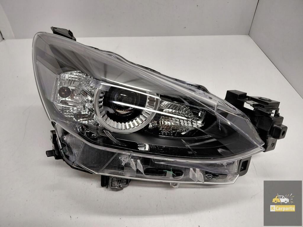 D43N-51030, Mazda 2 III DJ Lift LED M5 Heldere rechterlamp I, Gebruikt, Shinchi, Fuchu-Cho 3-1
730-8670  Hiroshima, Mazda Motor Corporation