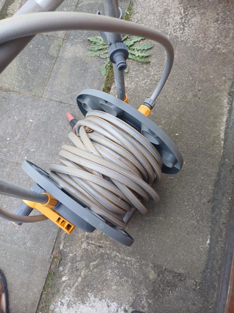 Tuinslang met haspel 20 meter, Jardin & Terrasse, Tuyaux d'arrosage, Enlèvement, Tuyau d'arrosage