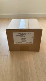 Prismatic evolutions poster collection sealed case, Hobby en Vrije tijd, Ophalen