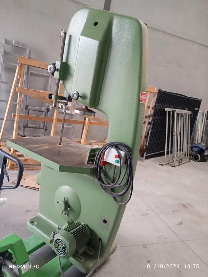 SIPA 700 LINTZAAG, Zakelijke goederen, Machines en Bouw | Houtbewerking, Ophalen