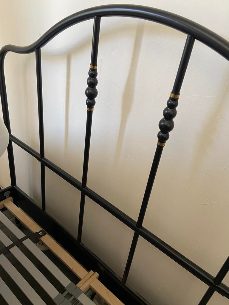 Sagstua  bed, Ophalen, Zo goed als nieuw, Zwart, 200 cm