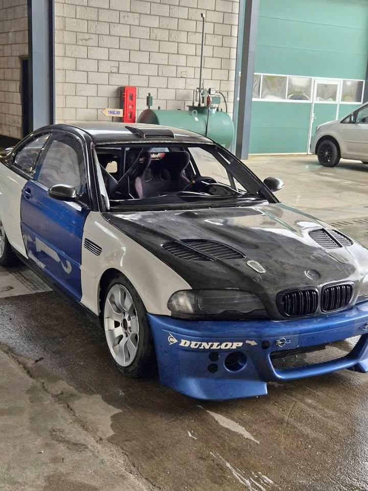 Bmw E46 circuitauto, Autos, BMW, Particulier, Série 3, Essence, 2 portes, Boîte manuelle, Propulsion arrière, Enlèvement