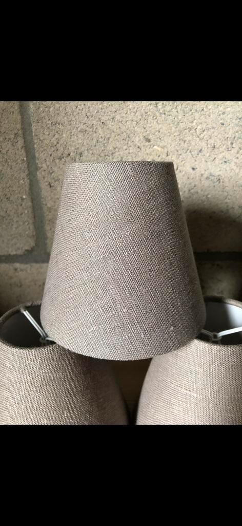 NOUVEAUX ABAT-JOUR EN LIN ! ! ! 3 pièces, Maison & Meubles, Lampes | Abat-jour, Neuf, Moins de 25 cm, Autres formes, Gris, Enlèvement ou Envoi