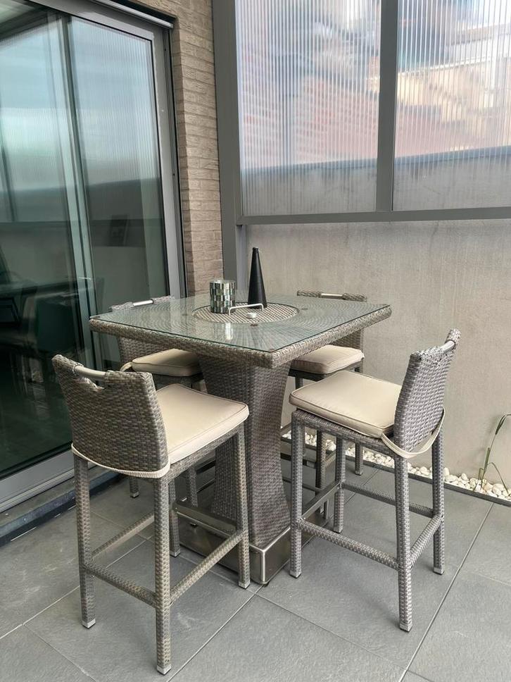 Wicker bartafel set met 4 krukken + koelbak (tuinset), Tuin en Terras, Tuinsets en Loungesets, Zo goed als nieuw, Tuinset, Wicker