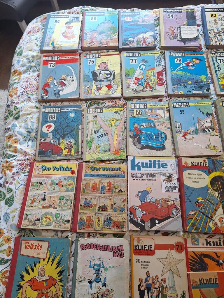 Lot van 89 oude dikke albums, Boeken, Ophalen of Verzenden