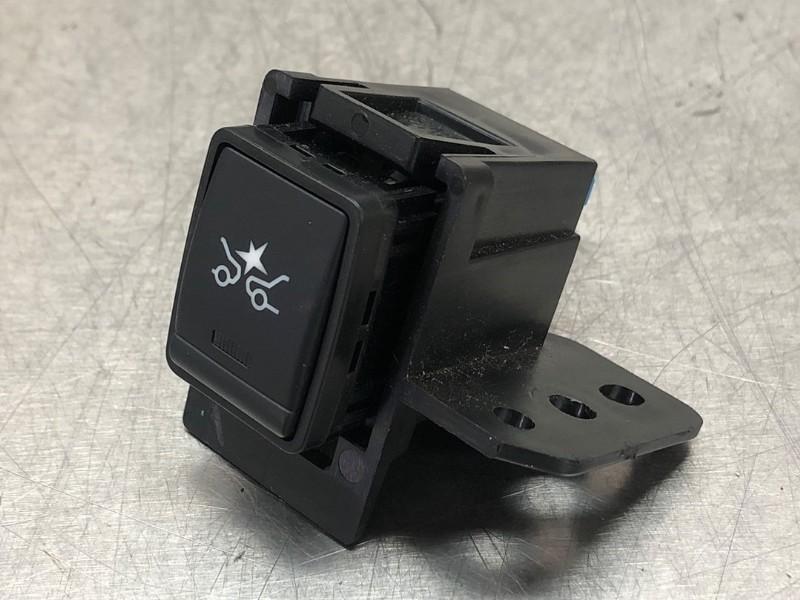 SCHAKELAARS DIVERSEN Nissan Micra (K14) (|00227269|), Gebruikt, Nissan