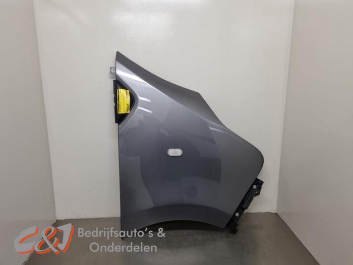 Scherm rechts-voor van een Opel Vivaro (L192), Auto-onderdelen, Carrosserie, Opel, Gebruikt, 3 maanden garantie, Ophalen of Verzenden