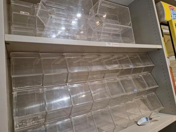 Boîtes à bonbons en plexi, Enlèvement, Utilisé