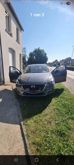 Mazda3  sedan, Auto's, Voorwielaandrijving, 4 deurs, Overige kleuren, Navigatiesysteem