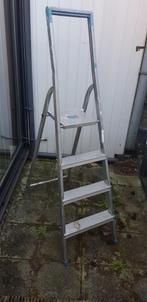 Ladders prijs per stuk, Ophalen, Zo goed als nieuw