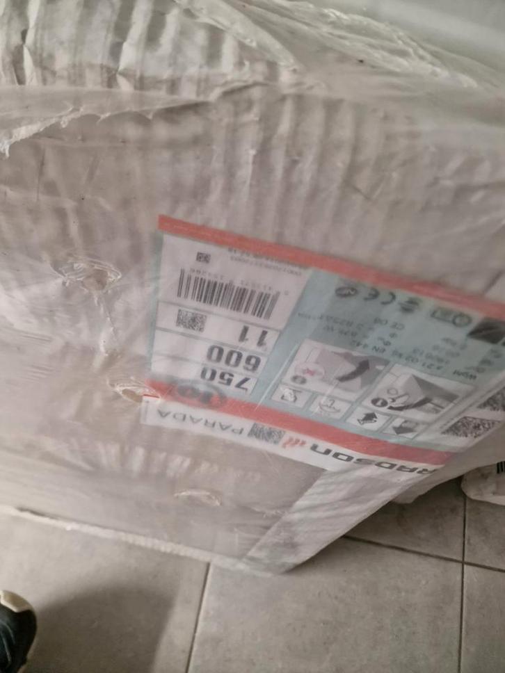 Nouveaux radiateurs de différentes tailles, Bricolage & Construction, Chauffage & Radiateurs, Enlèvement