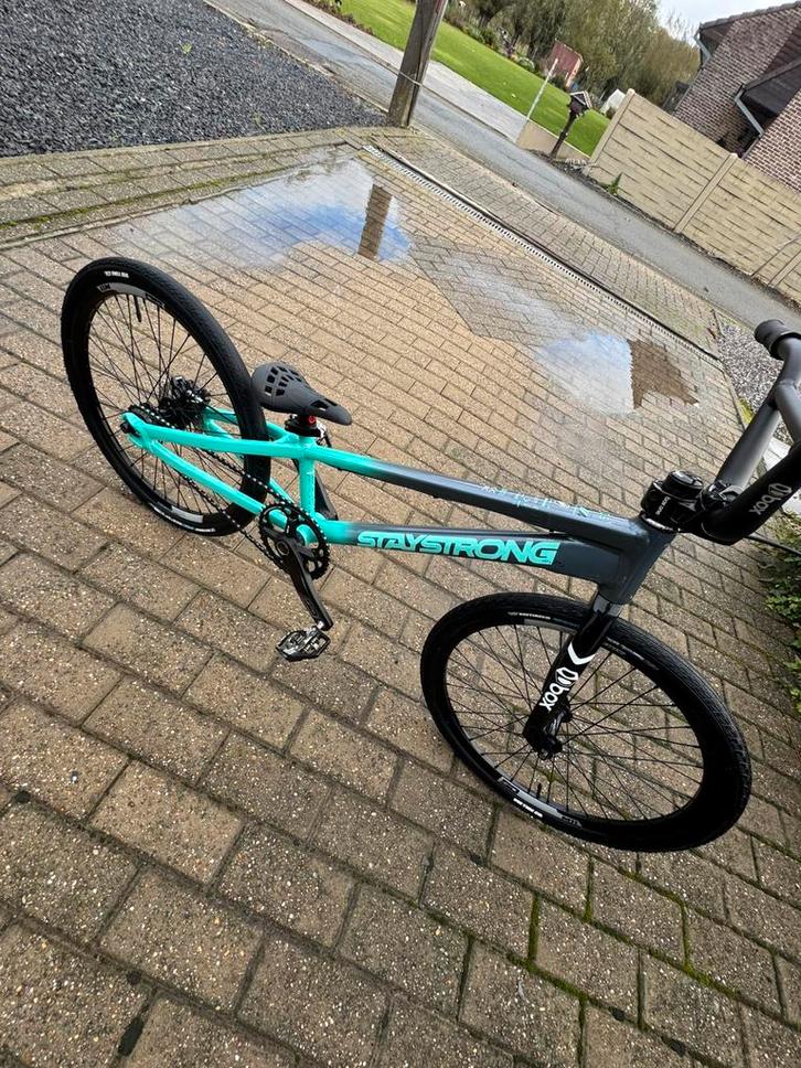 Bmx fiets staystrong expert xl, Fietsen en Brommers, Fietsen | Crossfietsen en BMX, Zo goed als nieuw, Ophalen