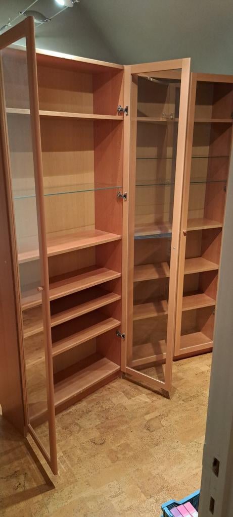 Billy boeken kasten, Huis en Inrichting, Kasten | Vitrinekasten, Ophalen