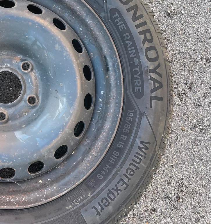 Kit Hiver  jante noires plus pneus 195/65 R15 91h, Autos : Pièces & Accessoires, Autres pièces automobiles, Renault, Utilisé, Enlèvement