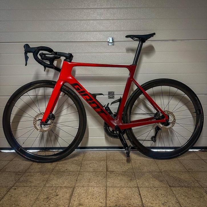 vélo de course, Vélos & Vélomoteurs, Vélos | Vélos de course, Comme neuf, Giant, Plus de 20 vitesses, 28 pouces, Carbone, 53 à 57 cm