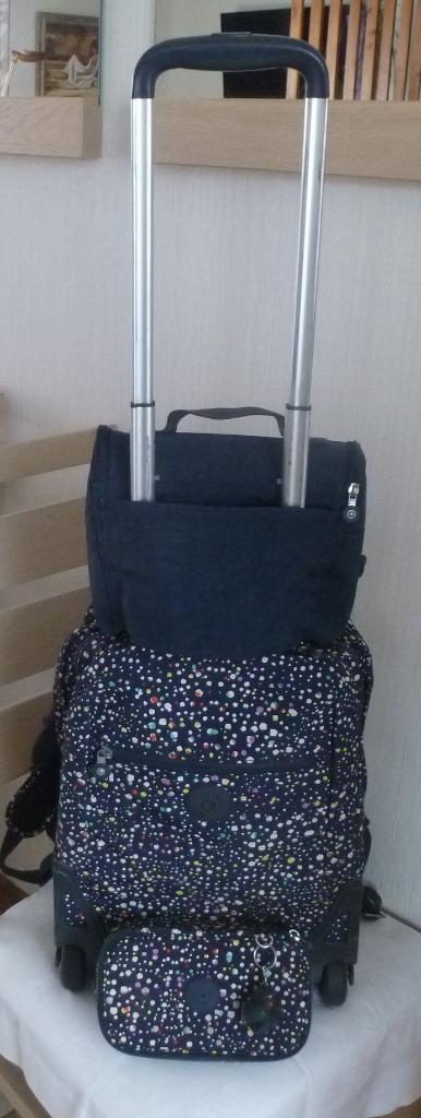 Kipling isoth maaltijdwagen en pennenetui + apenset, Handtassen en Accessoires, Tassen | Schooltassen, Gebruikt, Aktetas of Boekentas