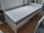 Lit IKEA 90x200 avec sommier et matelas- excellent état, Comme neuf, Enlèvement ou Envoi