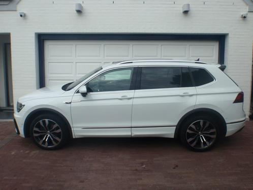 volkswagen tiguan R-Line 1500 benzine, Auto's, Volkswagen, Bedrijf, Te koop, Tiguan, Achteruitrijcamera, Adaptive Cruise Control