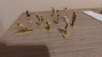 10 Vintage bruine soldaten, Kinderen en Baby's, Speelgoed | Actiefiguren, Verzenden, Gebruikt