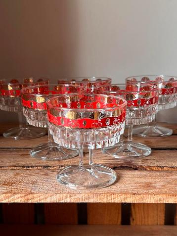 Set van 6 Italiaanse cocktailglazen vintage retro beschikbaar voor biedingen