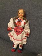 Antieke traditionele  popje Friesland Nederland, Antiek en Kunst, Ophalen of Verzenden