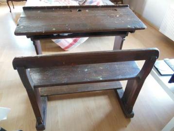 oude schoolbank beschikbaar voor biedingen