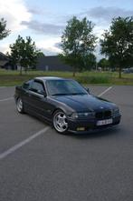 BMW E36 Coupé 325i // M52B28 ~230pk // Sper // M-pakket, Auto's, BMW, 4 zetels, Achterwielaandrijving, Zwart, Zwart