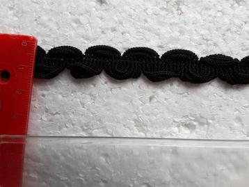 14 mm glanzende zwarte garnituren in festoenstijl G14261